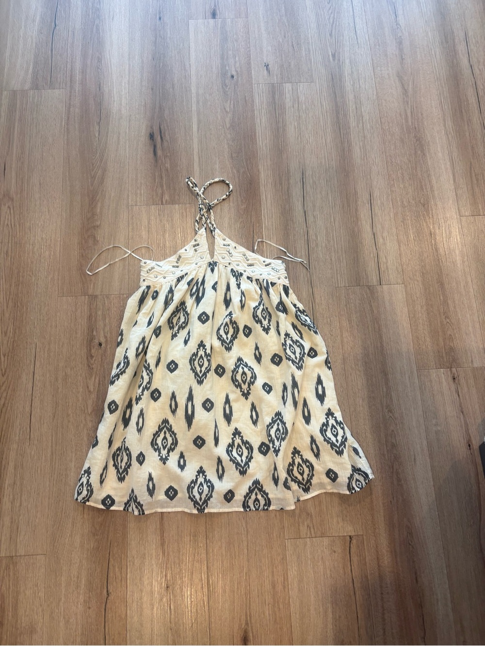 Zara Cream Mini Halter Dress with Black Geometric Print - Picture 3 of 4